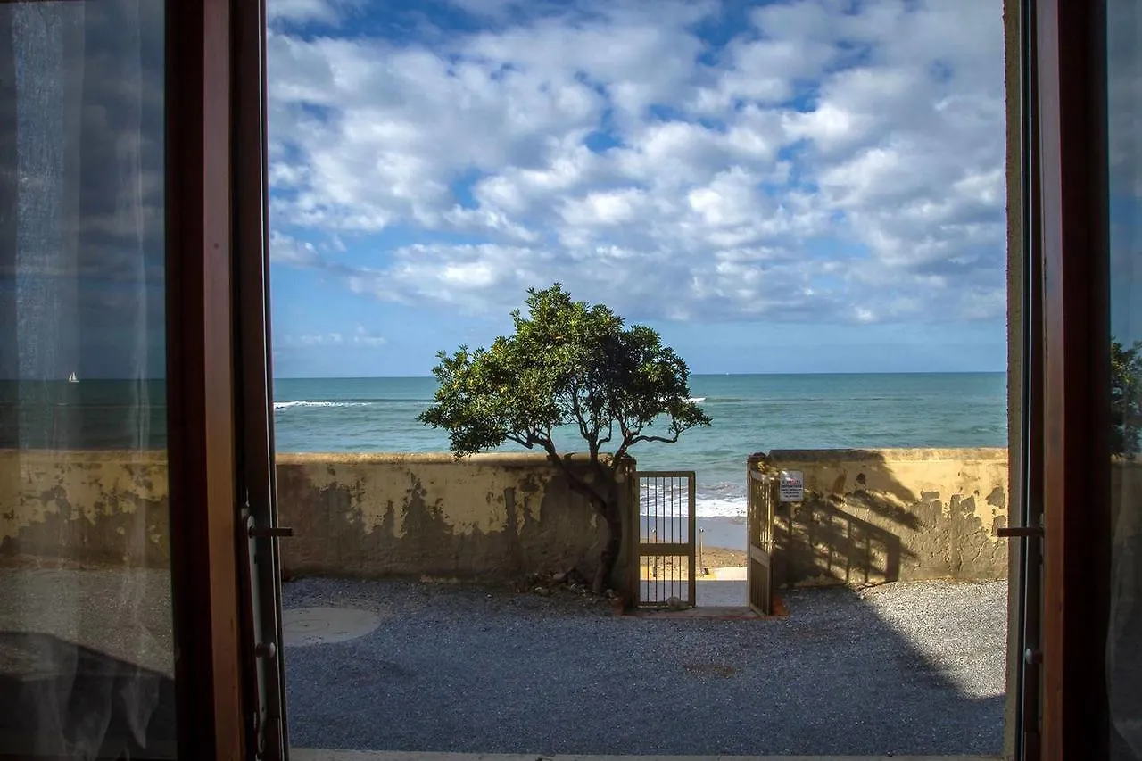 Casa Crociani - The Sea On The Doorstep - San Vincenzo Apartment